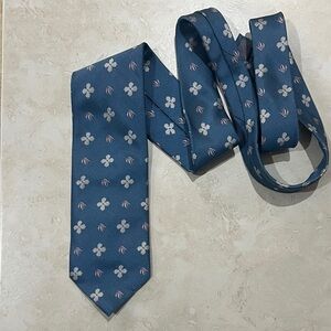 Stylish Navy Floral Men's Tie